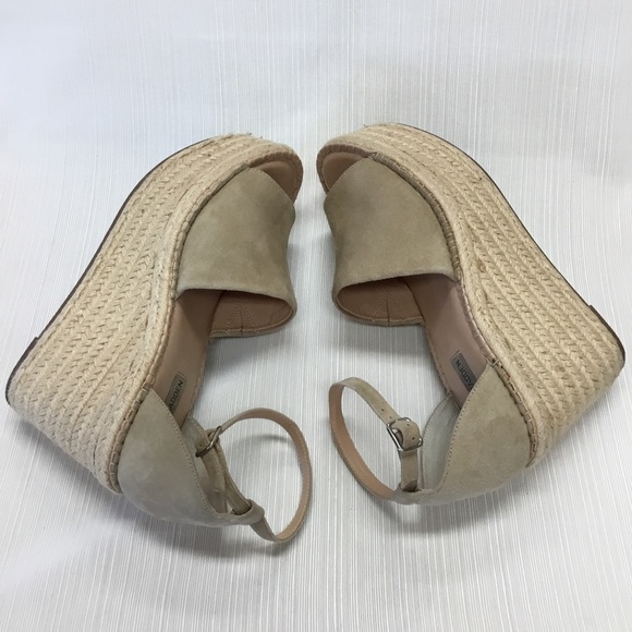 Steve Madden Exciting Light Suede Wedges - Picture 3 of 7